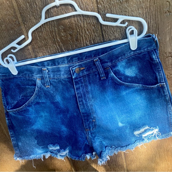 Vintage Rustler High Rise Custom Distressed Denim Cut-off Shorts Size 8 or 10 - Picture 14 of 16